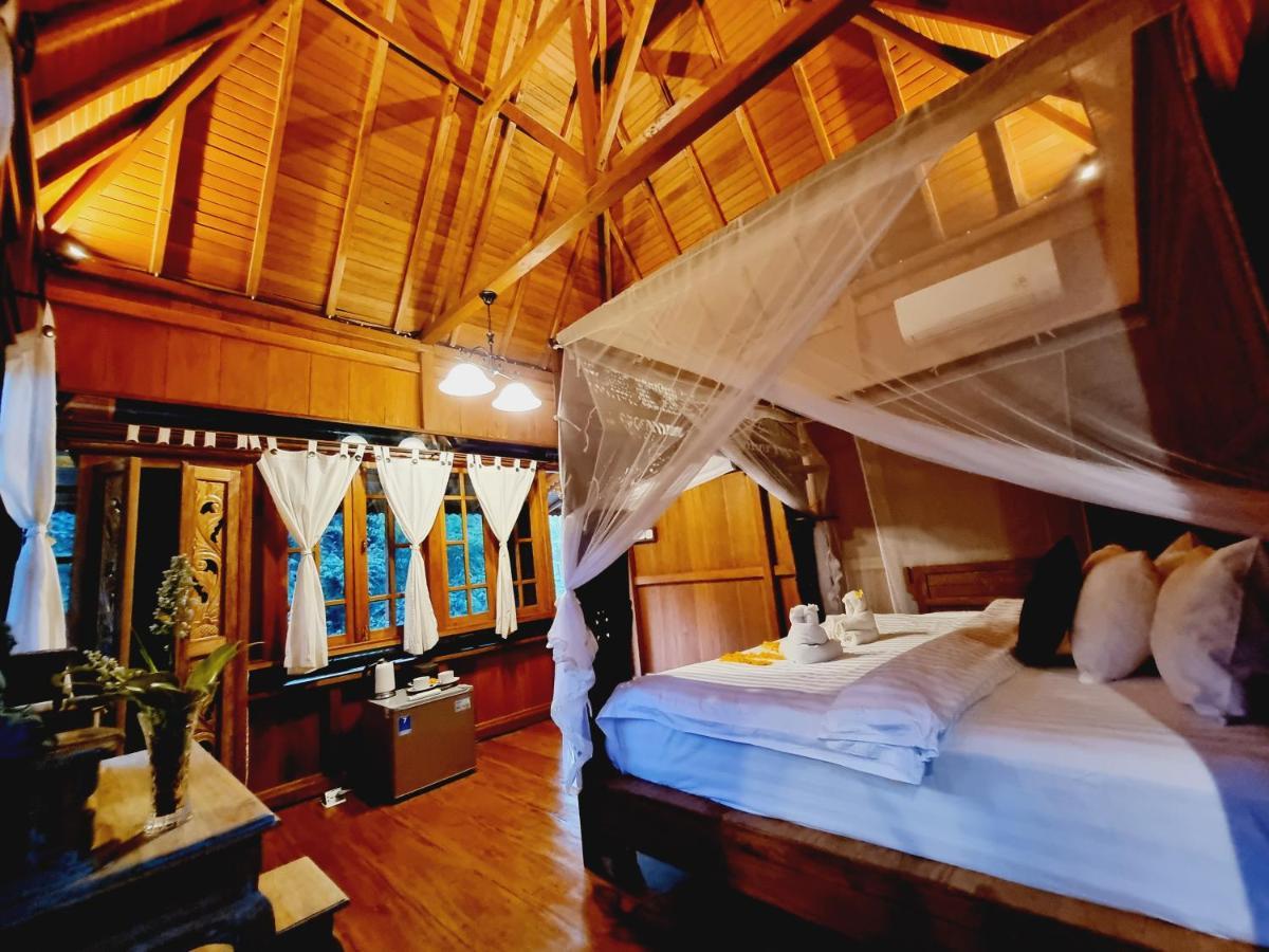 Avalon Ubud Castle & Spa Exterior foto