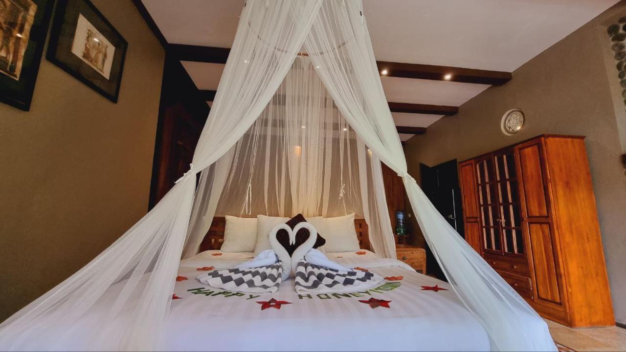 Avalon Ubud Castle & Spa Exterior foto