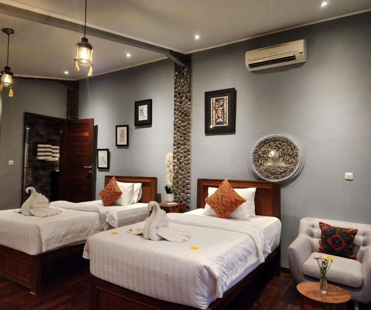 Avalon Ubud Castle & Spa Exterior foto